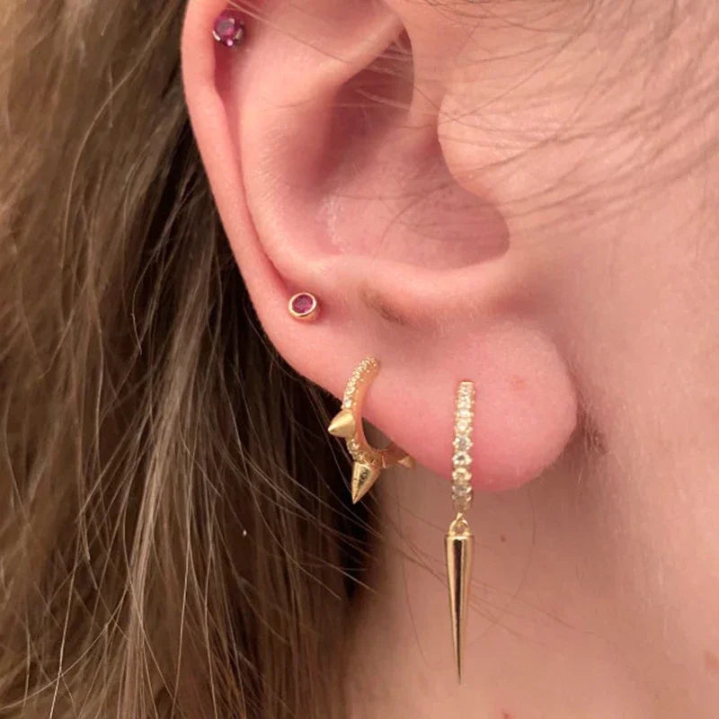 Hoepeloorbellen van 925 sterlingzilver met puntige studs-stijl